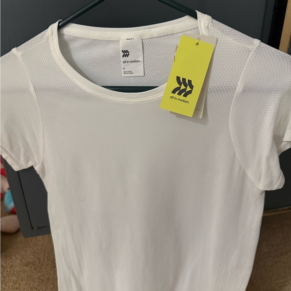 All in Motion NWT Women's Breathable Short Sleeve White Workout Tee
